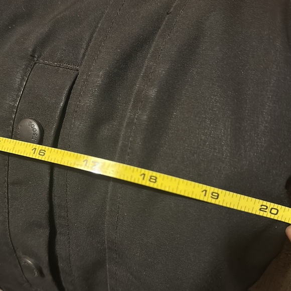 Authentic 🇨🇦 Canada goose jacket - Picture 15 of 17